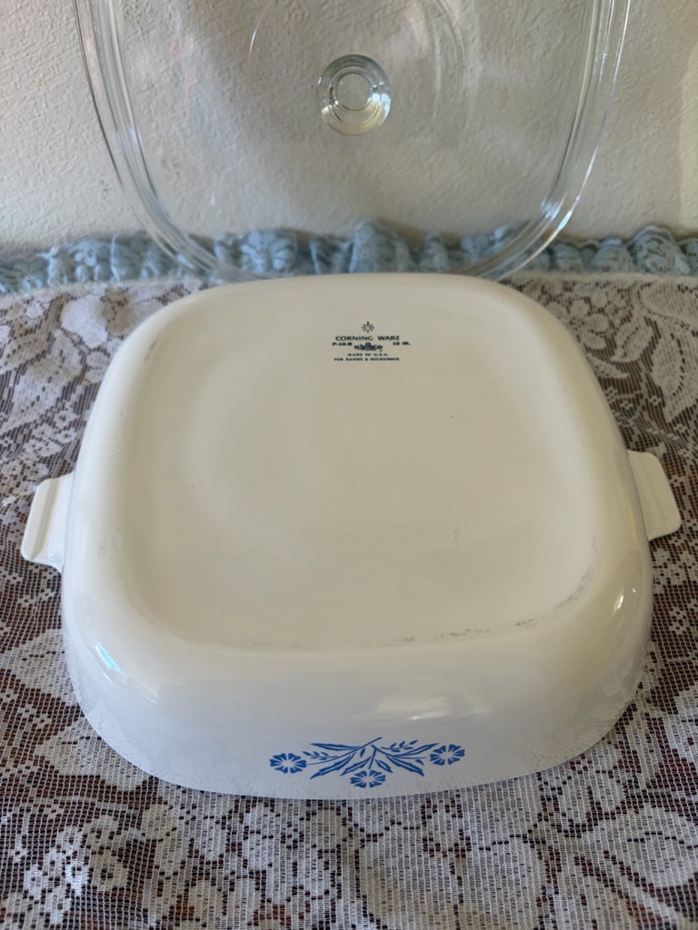 Corningware Baking Dish with Lid - Picture 5 of 7